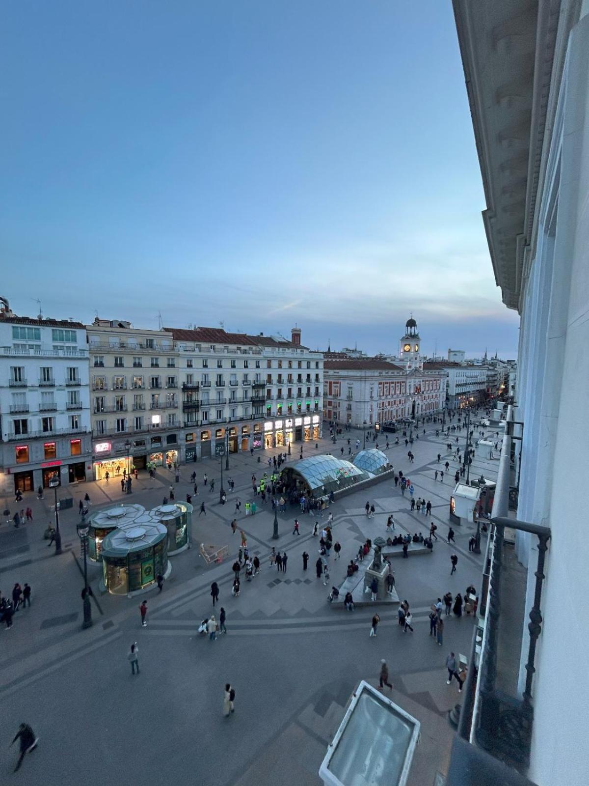 Fortinn Puerta Del Sol Мадрид Екстериор снимка